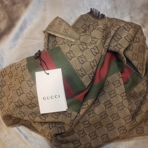 Gucci scarf